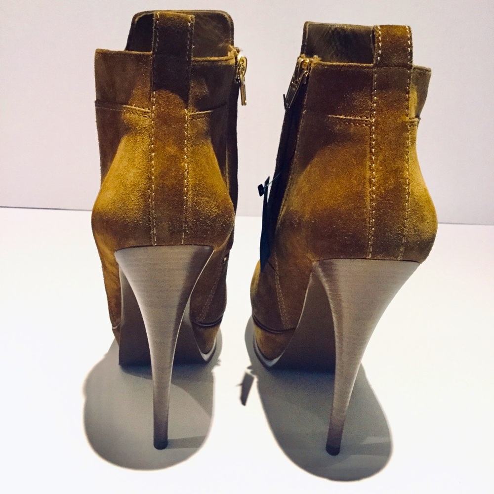 YVES SAINT LAURENT SUEDE “ TRIBUTE 105 ” TALL PLATFORM ANKLE BOOTS. - Picture 8 of 10